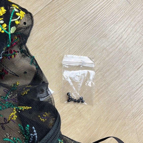 Mac Duggal Embroidered Illusion Puff Sleeve Column Gown Floral Black, SIZE 10 - Picture 12 of 12